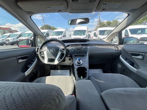 Used 2010 Toyota Prius Two FWD image 5