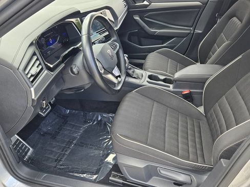 Certified 2023 Volkswagen Jetta Sport FWD image 9
