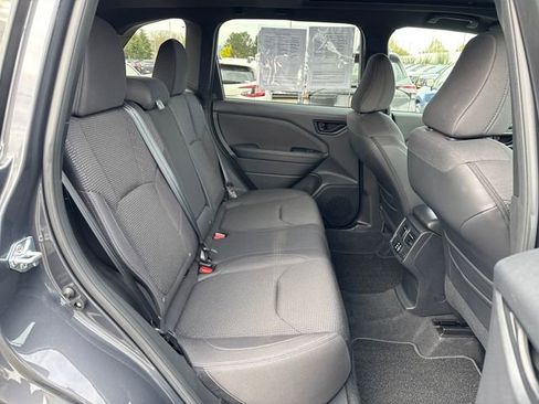 Used 2025 Subaru Forester Premium image 12