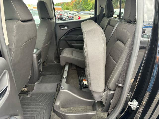 Used 2015 GMC Canyon SLE w/ Nightfall Edition AWD/4WD image 17