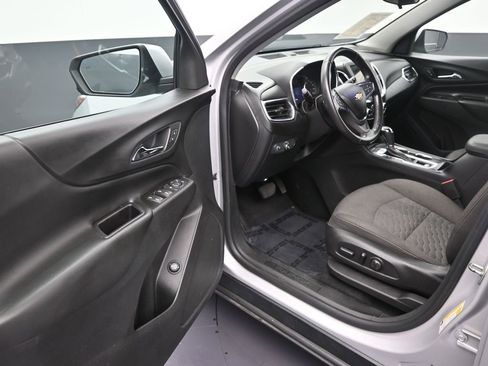 Used 2019 Chevrolet Equinox LT image 11