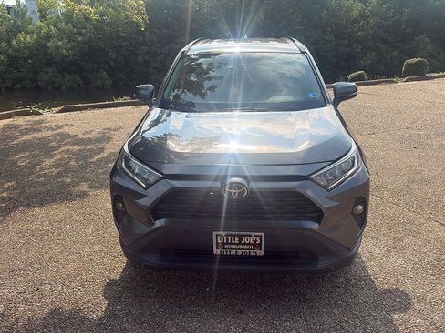 Used 2021 Toyota RAV4 XLE AWD/4WD image 14