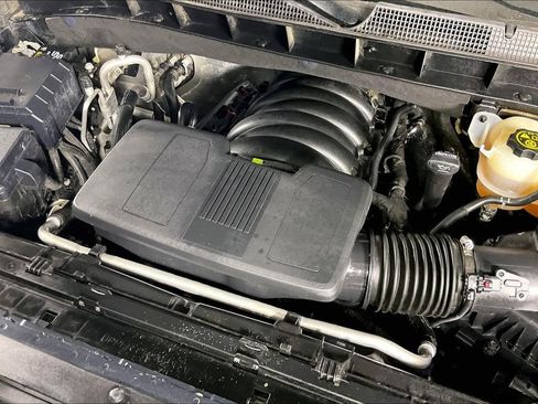 Used 2022 Chevrolet Silverado 1500 LT AWD/4WD image 41