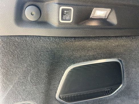 Certified 2022 Jeep Grand Cherokee L Overland w/ Luxury Tech Group IV image 68