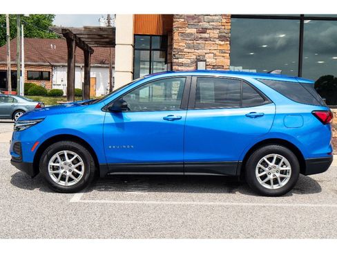 Used 2024 Chevrolet Equinox LS w/ LS Convenience Package AWD/4WD image 6