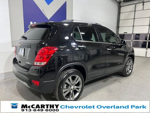 Used 2020 Chevrolet Trax LT w/ Driver Confidence Package image 5