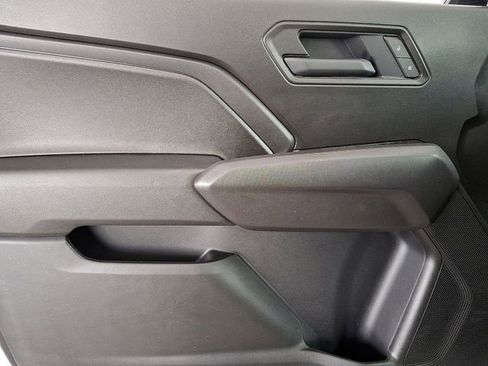 Used 2025 Chevrolet Colorado W/T w/ WT Convenience Package II RWD image 12