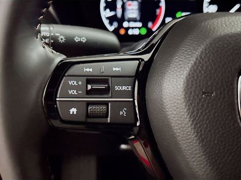Used 2025 Honda HR-V Sport image 29