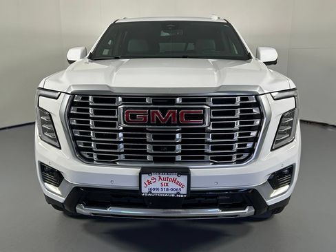 Used 2025 GMC Yukon XL Denali AWD/4WD image 2