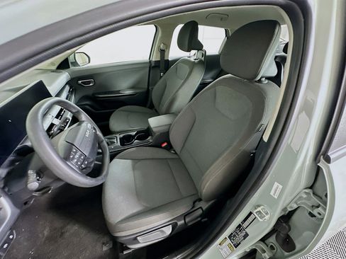 Used 2025 Kia K4 LXS image 13