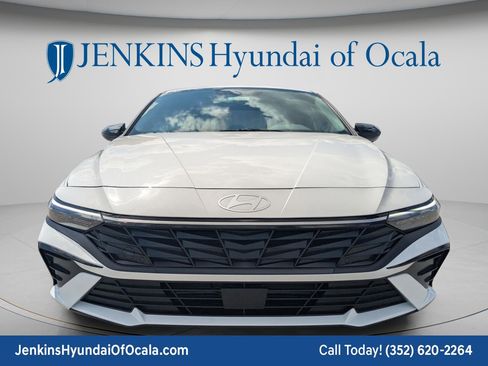 New 2026 Hyundai Elantra SEL Sport Premium FWD image 10