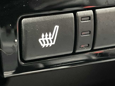 Used 2022 Subaru Ascent Premium w/ Convenience Package image 21