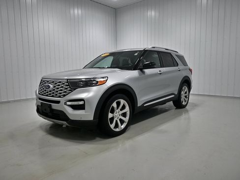 Used 2020 Ford Explorer Platinum AWD/4WD image 24