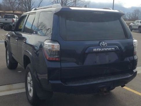 Used 2016 Toyota 4Runner SR5 w/ Four Season Floor Mat Package image 4