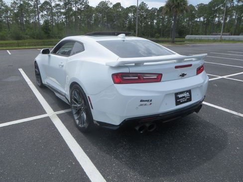 Used 2018 Chevrolet Camaro ZL1 RWD image 8