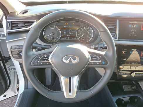 Certified 2025 INFINITI QX50 Luxe image 20