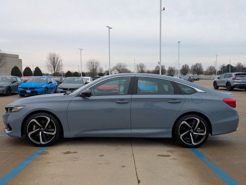 Certified 2022 Honda Accord Sport image 10
