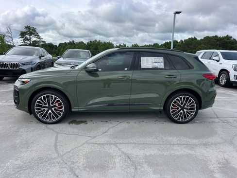 New 2026 Audi SQ5 Prestige AWD/4WD image 8