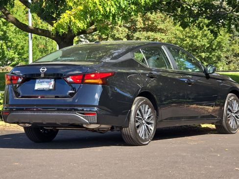 New 2026 Nissan Altima 2.5 SV AWD/4WD image 2