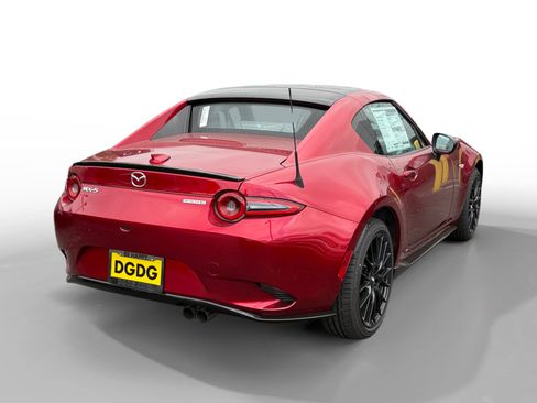 New 2026 MAZDA MX-5 Miata RF Club RWD image 5