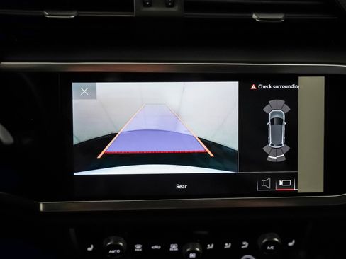 Certified 2024 Audi Q3 2.0T Premium w/ Convenience Package image 22