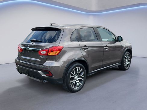 Used 2018 Mitsubishi Outlander Sport ES AWD/4WD image 3