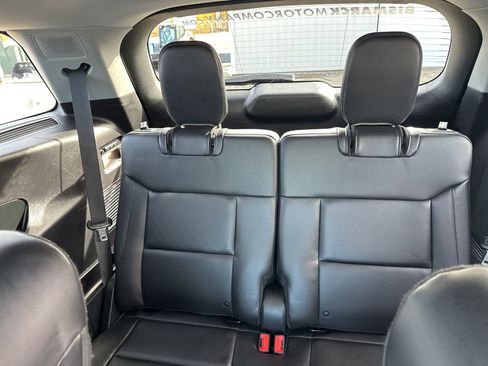 Used 2022 Ford Explorer Limited w/ Equipment Group 301A image 27