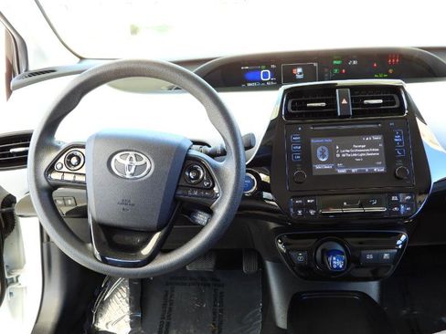 Used 2019 Toyota Prius L Eco image 29