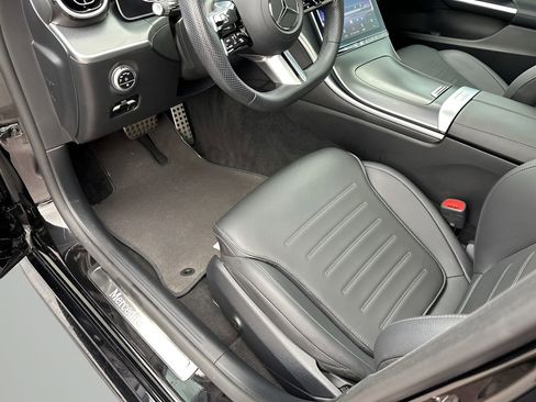 Used 2024 Mercedes-Benz C 300 Sedan image 26