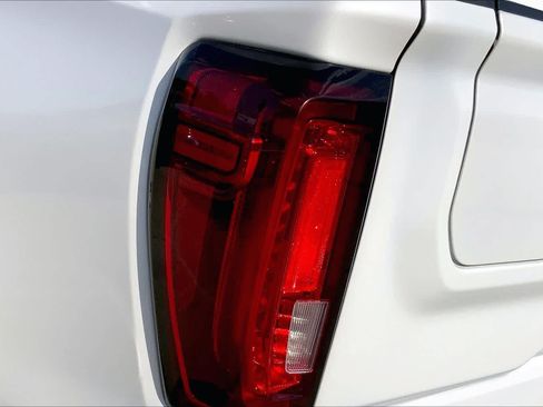 Used 2022 GMC Sierra 1500 Denali Ultimate AWD/4WD image 44