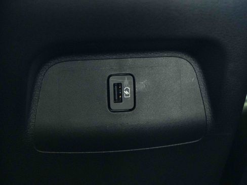 Used 2025 Nissan Sentra SR w/ Midnight Edition FWD image 37