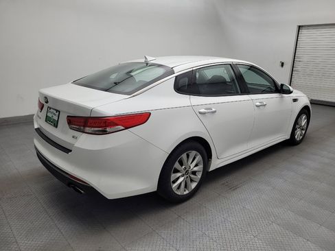 Used 2017 Kia Optima EX FWD image 9