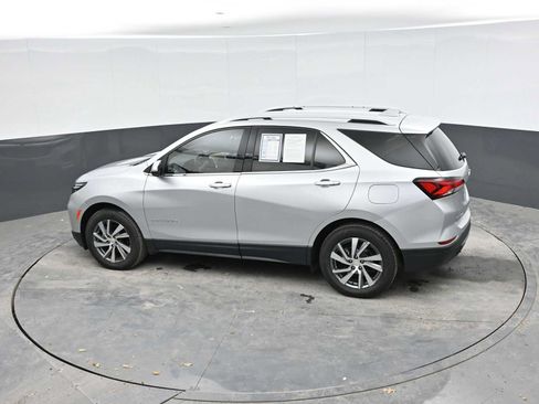 Used 2022 Chevrolet Equinox Premier AWD/4WD image 21
