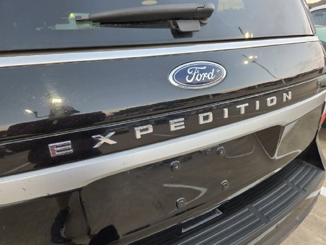 Used 2023 Ford Expedition XL AWD/4WD image 10