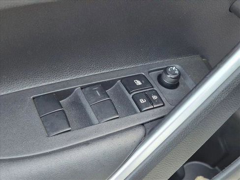 Used 2023 Toyota Corolla Cross AWD Hybrid w/ Convenience Package image 9