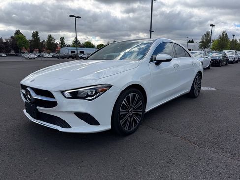 Used 2023 Mercedes-Benz CLA 250 image 3