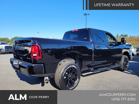 New 2026 RAM 2500 Big Horn AWD/4WD image 11