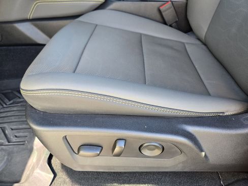 Certified 2024 Chevrolet Colorado ZR2 w/ ZR2 Convenience Package III image 25