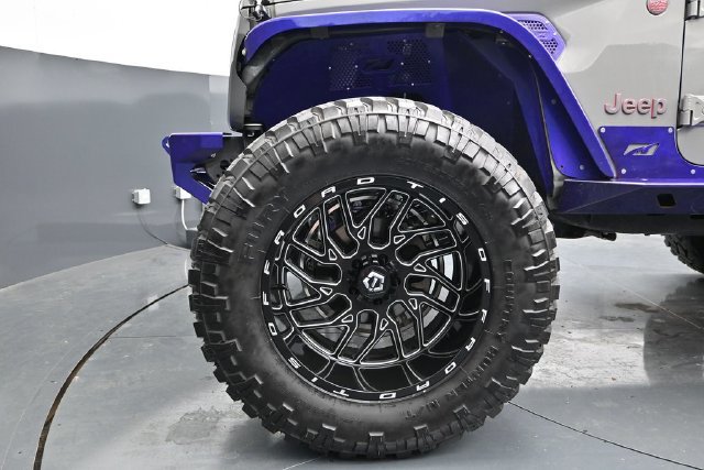 Used 2023 Jeep Wrangler Rubicon w/ LED Lighting Group AWD/4WD image 16