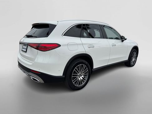 Certified 2025 Mercedes-Benz GLC 300 image 5