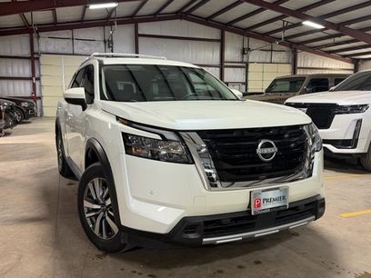 Used 2024 Nissan Pathfinder SL