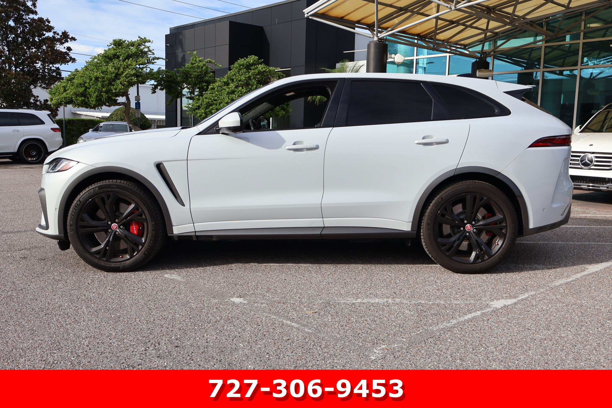 Used 2021 Jaguar F-PACE SVR AWD/4WD image 6
