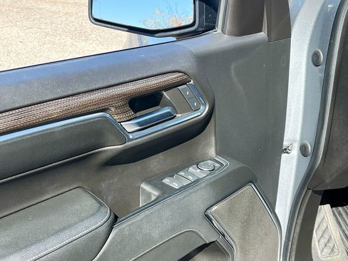 Used 2023 Chevrolet Silverado 1500 LT image 18