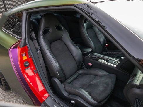 Used 2010 Nissan GT-R Premium image 56