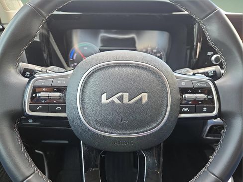 Used 2023 Kia Sorento EX AWD/4WD image 24