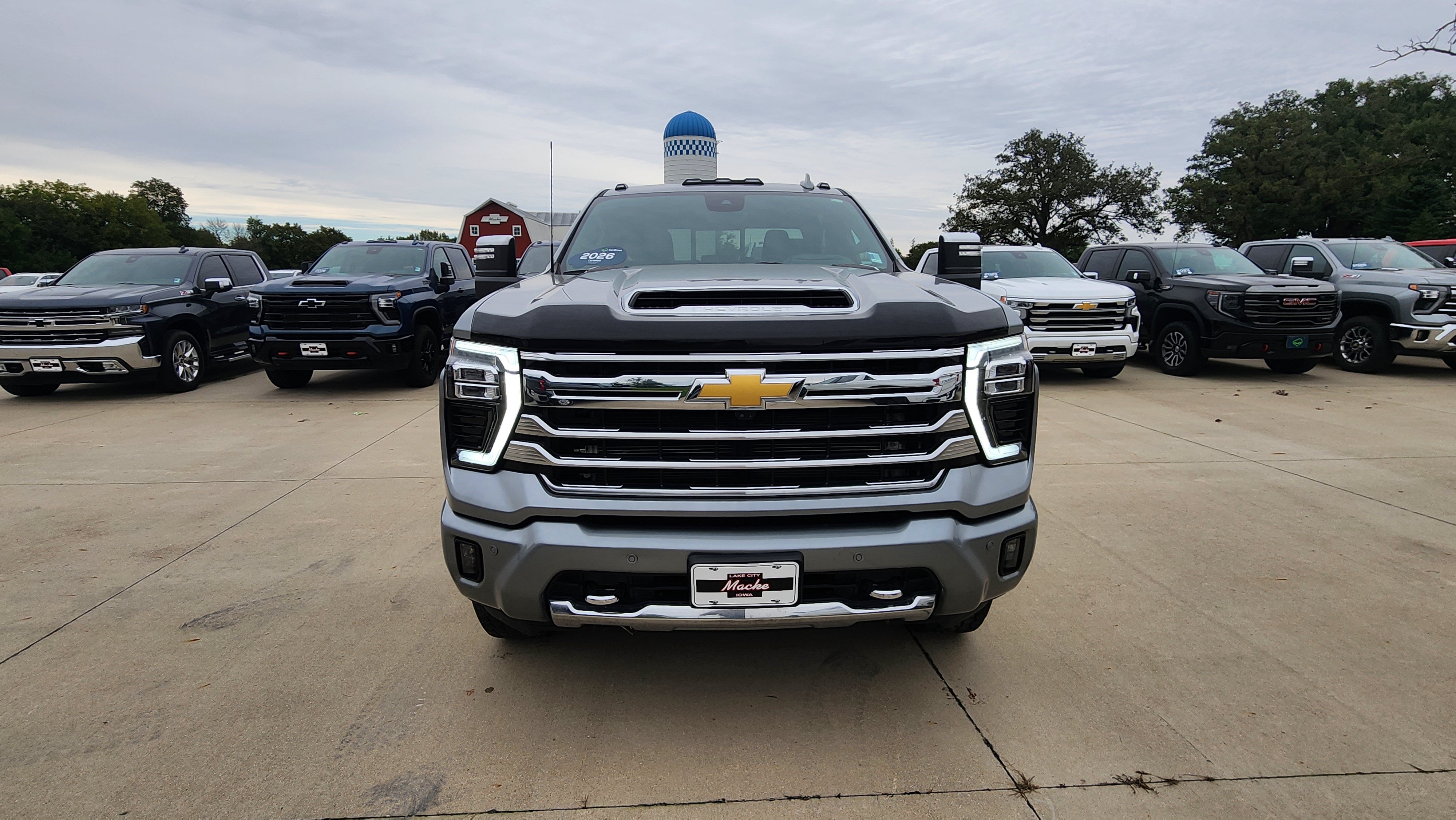 Certified 2025 Chevrolet Silverado 3500 High Country w/ Technology Package AWD/4WD image 2
