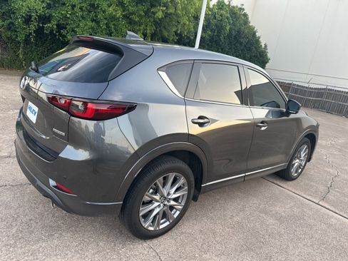 Used 2025 MAZDA CX-5 AWD 2.5 S w/ Premium Plus Pkg image 6