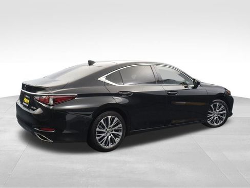 Used 2019 Lexus ES 350 w/ Premium Package image 4