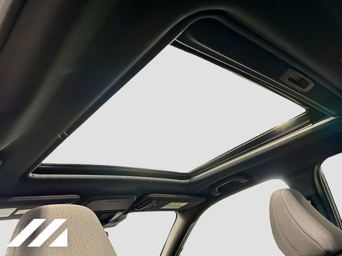 New 2026 Subaru Forester Premium AWD/4WD image 21