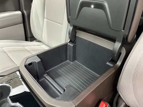 New 2026 GMC Yukon XL Elevation RWD image 18